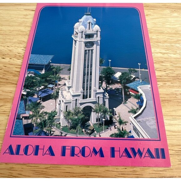 Vintage Aloha From Hawaii Postcard Featuring Aloha Tower Honolulu Sku 0202 - Picture 1 of 4